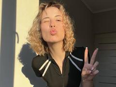 ToraStambaugh - blond female webcam at xLoveCam