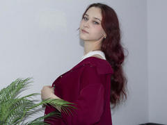 TorriAustin - female with brown hair webcam at xLoveCam