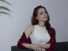 TorriAustin - female with brown hair webcam at xLoveCam