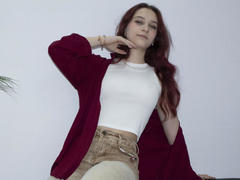 TorriAustin - female with brown hair webcam at xLoveCam