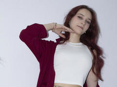 TorriAustin - female with brown hair webcam at xLoveCam