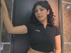 ToryPussy - female with black hair and  big tits webcam at xLoveCam