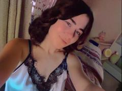 ToryTayler - female with brown hair and  big tits webcam at StripChat