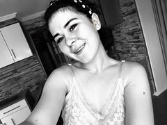 ToryTayler - female with brown hair and  big tits webcam at StripChat