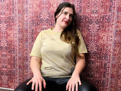 TracyEmerson-hot - female with brown hair webcam at xLoveCam