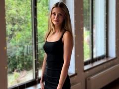 TracyWebster - blond female webcam at LiveJasmin