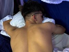 TravisWolfy - male webcam at xLoveCam