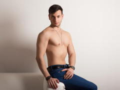 TrentMacho - male webcam at LiveJasmin