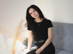 TriciaNurs - female with black hair webcam at LiveJasmin
