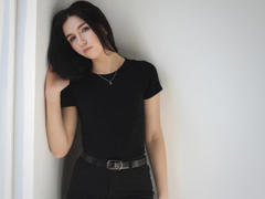 TriciaNurs - female with black hair webcam at LiveJasmin