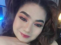 SexyHotBritney - shemale with black hair webcam at xLoveCam