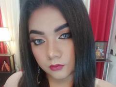 SexyHotBritney - shemale with black hair webcam at xLoveCam