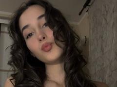 TrinidadGuerini - female with brown hair and  big tits webcam at xLoveCam