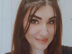 Arnella_Moon - female with brown hair webcam at ImLive