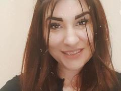 Arnella_Moon - female with brown hair webcam at ImLive