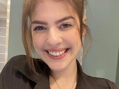 TrixieHot from xLoveCam