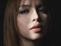 MassiveMichaela - shemale with brown hair and  big tits webcam at xLoveCam