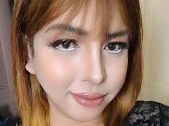 MassiveMichaela - shemale with brown hair and  big tits webcam at xLoveCam