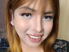 MassiveMichaela - shemale with brown hair and  big tits webcam at xLoveCam