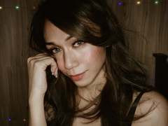 TsJade - shemale with black hair and  small tits webcam at xLoveCam