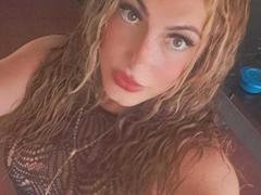 TsKarmii - blond shemale with  big tits webcam at xLoveCam