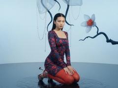LuccyAna - shemale with black hair webcam at xLoveCam