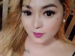 TsSelfsuckerBIGCOCK - shemale with black hair and  big tits webcam at xLoveCam