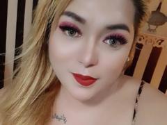 TsSelfsuckerBIGCOCK - shemale with black hair and  big tits webcam at xLoveCam