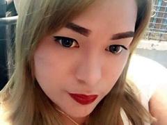 TsSelfsuckerBIGCOCK - shemale with black hair and  big tits webcam at xLoveCam