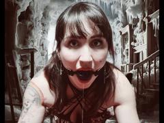 TuttiFrutty from xLoveCam