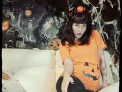 TuttiFrutty - female with brown hair webcam at xLoveCam
