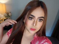 UnforgetableMaria - shemale webcam at xLoveCam