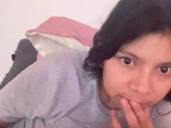 Unicornia69 from xLoveCam