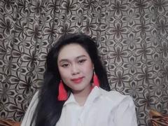 UrLadyXREM-hot from xLoveCam