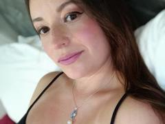 VaaleryStark - female with brown hair and  small tits webcam at xLoveCam