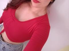 VaaleryStark - female with brown hair and  small tits webcam at xLoveCam