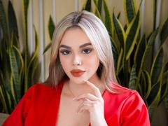 VaiolethLamour from xLoveCam