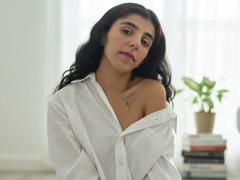 ValentinaTina - female with black hair webcam at xLoveCam