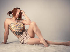 ValentineDufour - female with red hair webcam at xLoveCam