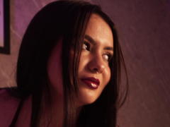 ValeriJoness from xLoveCam