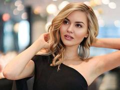 ValeriRivera - blond female webcam at LiveJasmin