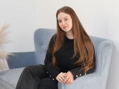 ValeriMirs - female with brown hair and  big tits webcam at LiveJasmin