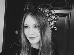 ValeriaDream - blond female webcam at xLoveCam