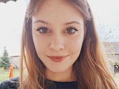 ValeriaDream - blond female webcam at xLoveCam