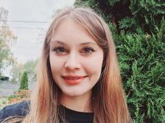 ValeriaDream - blond female webcam at xLoveCam