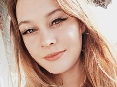 ValeriaDream - blond female webcam at xLoveCam