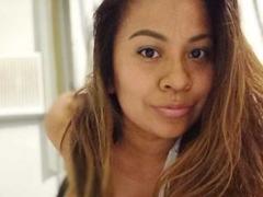 ValeriaFranco - female with brown hair and  small tits webcam at xLoveCam