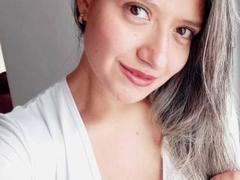 ValeriaHunter - blond female webcam at LiveJasmin