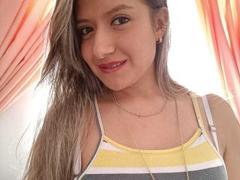 ValeriaHunter - blond female webcam at LiveJasmin