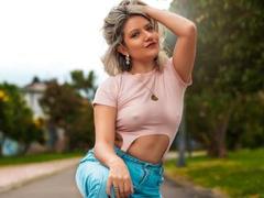 ValeriaHunter - blond female webcam at LiveJasmin